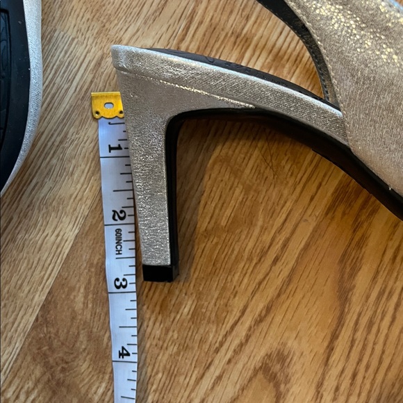 Life Stride Silver Peep-Toe Slingback Heels. Size 6. EUC - Picture 6 of 8